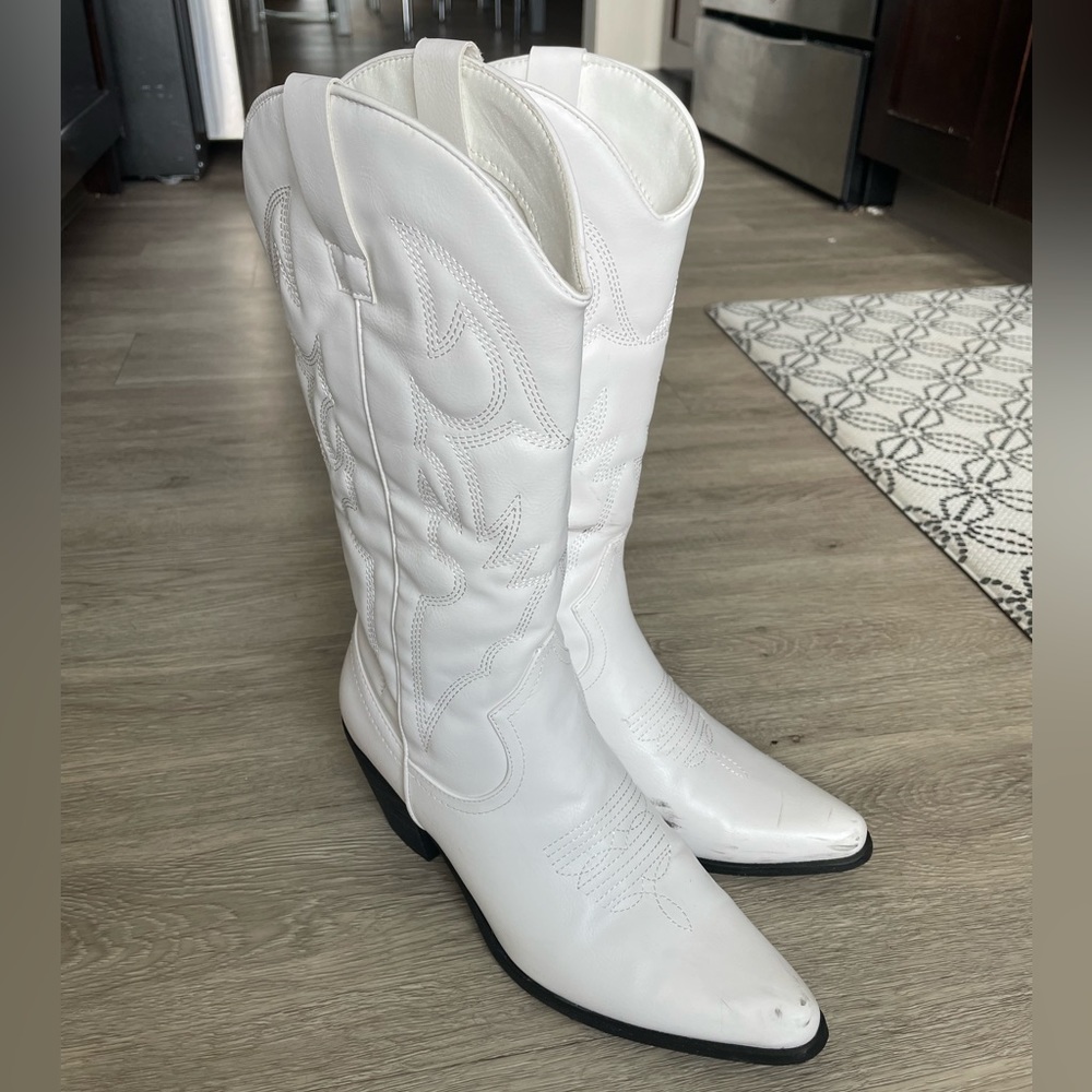 Therapy Clayton Boots White